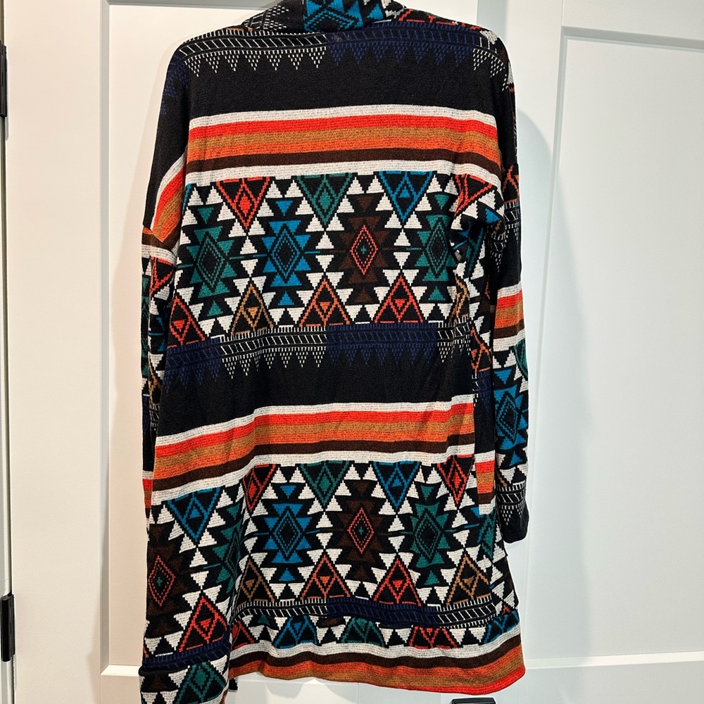 Aztec sweater size extra large, never worn